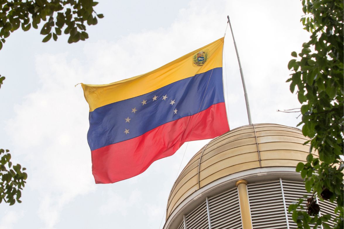 Enviar dinero a Venezuela desde Perú